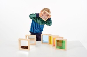 Drewniane klocki Montessori - kolorowe kwadraty z okienkami Tickit
